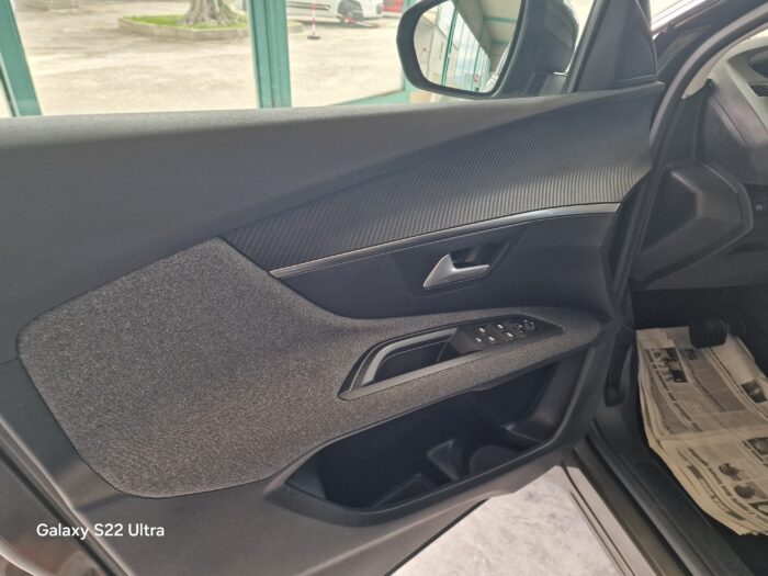 PEUGEOT 3008 - 1.5 BLUEHDI BUSINESS S&S 130CV EAT8 - immagine 4